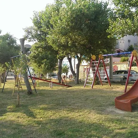 Summer House Hacienda, Pag - Apartment Miskovici